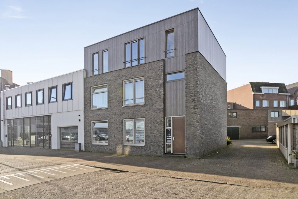 FransHalslaan1B4703GPRoosendaalNL 01